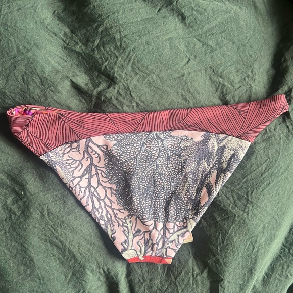 NWT Maaji Swim Suit Bottoms - Picture 3 of 8